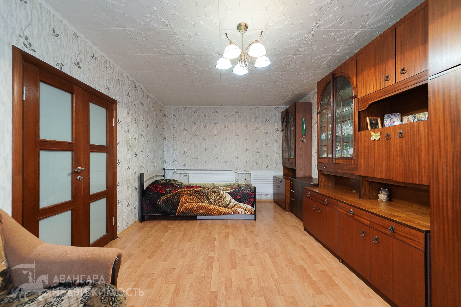  138.7м.кв., комнат 3, Большевик (аг. Большевик, ул. Звёздная)
