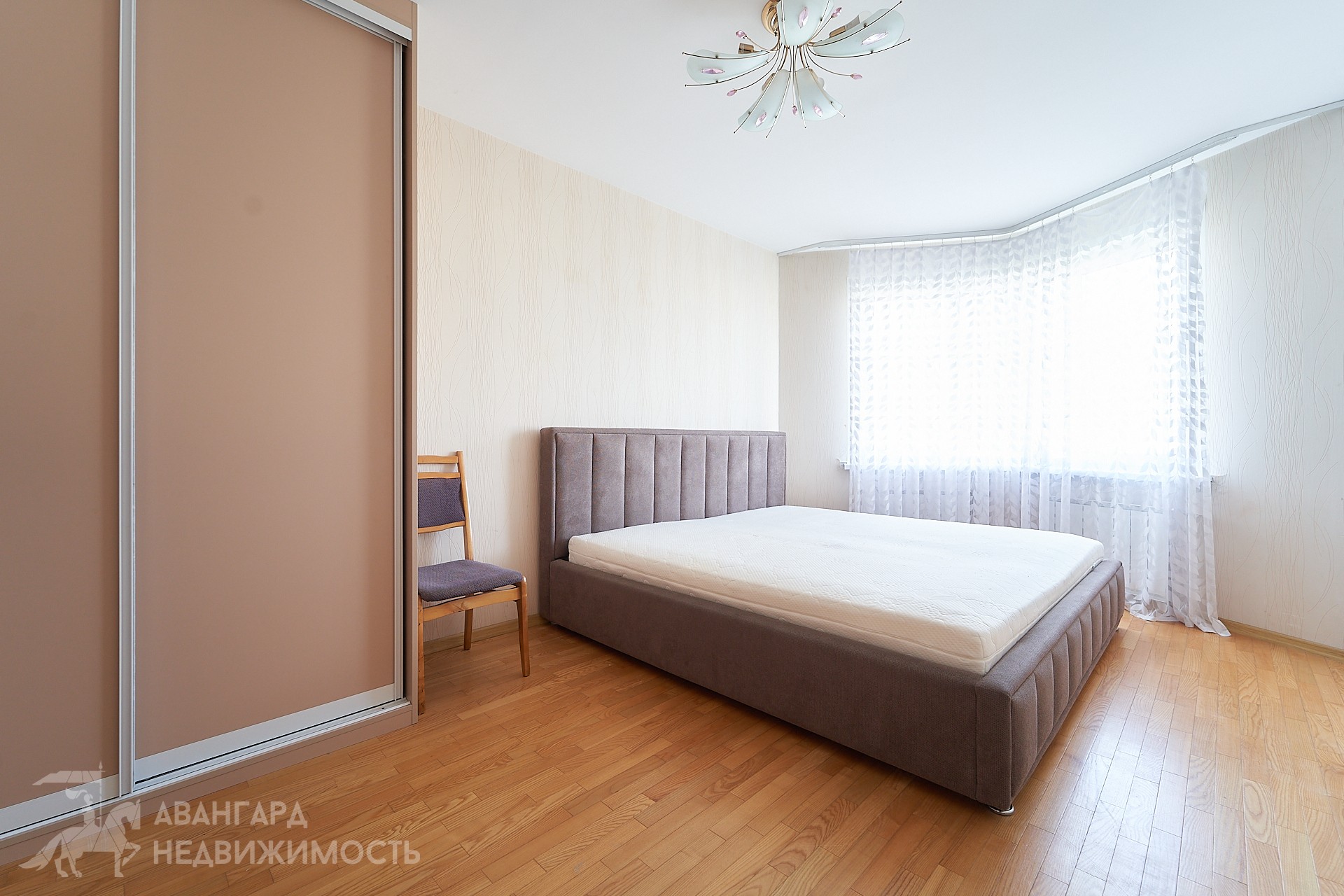  73.8м.кв., комнат 3, Минск (ул. Жиновича, 4)