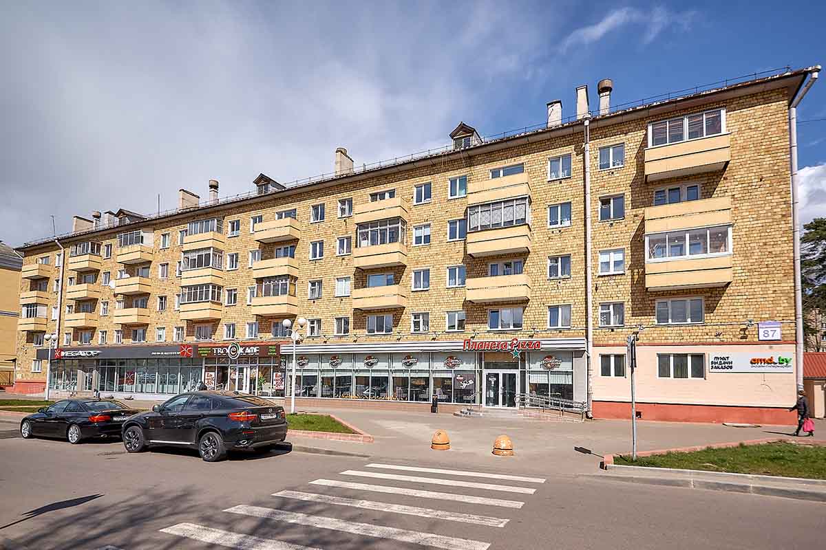 Купить 2-комнатную квартиру, до метро Партизанская 200м, пр. Партизанский,  87, 42.34 м2